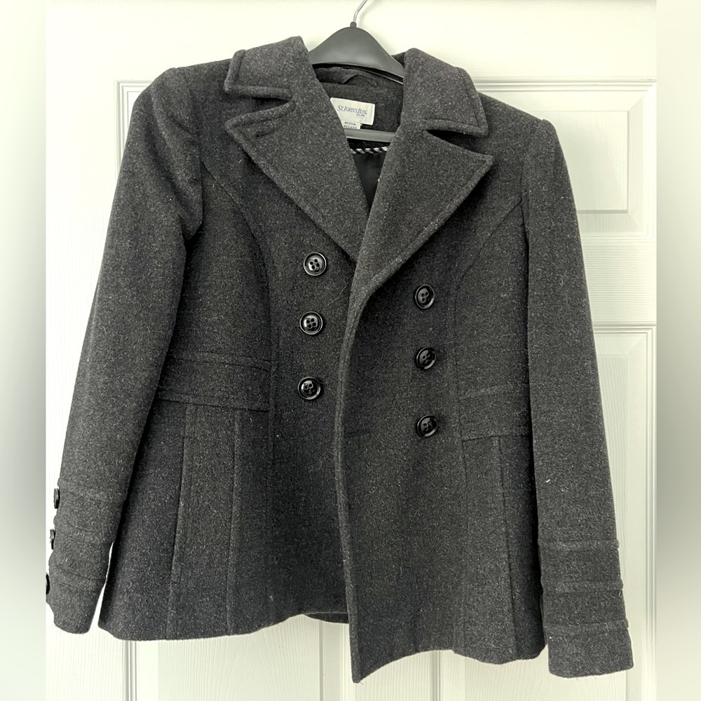 Women’s Charcoal Gray St John’s Bay Pea Coat, size Petite Medium